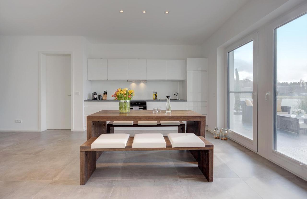 Exklusive Ferienwohnung Mit Blick Auf Den Yachthafen ペーネミュンデ エクステリア 写真