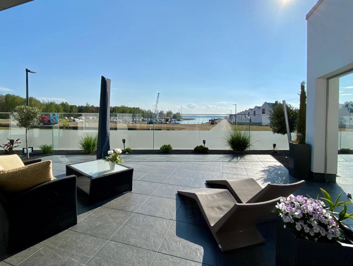 Exklusive Ferienwohnung Mit Blick Auf Den Yachthafen ペーネミュンデ エクステリア 写真